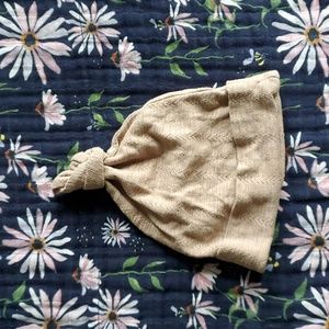 kate quinn pointelle gnome hat 12-18 months organic cotton in gingersnap